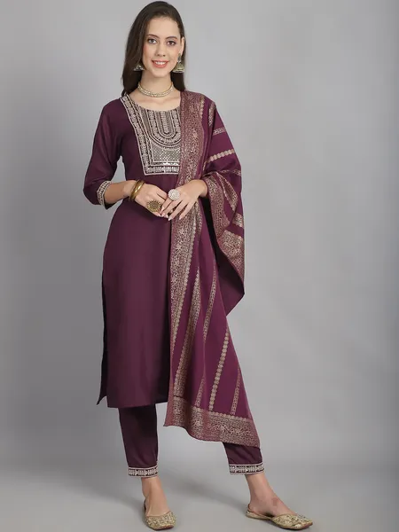 Ethnic Motifs Yoke Design Thread Work Straight Kurti With Pant And Dupatta